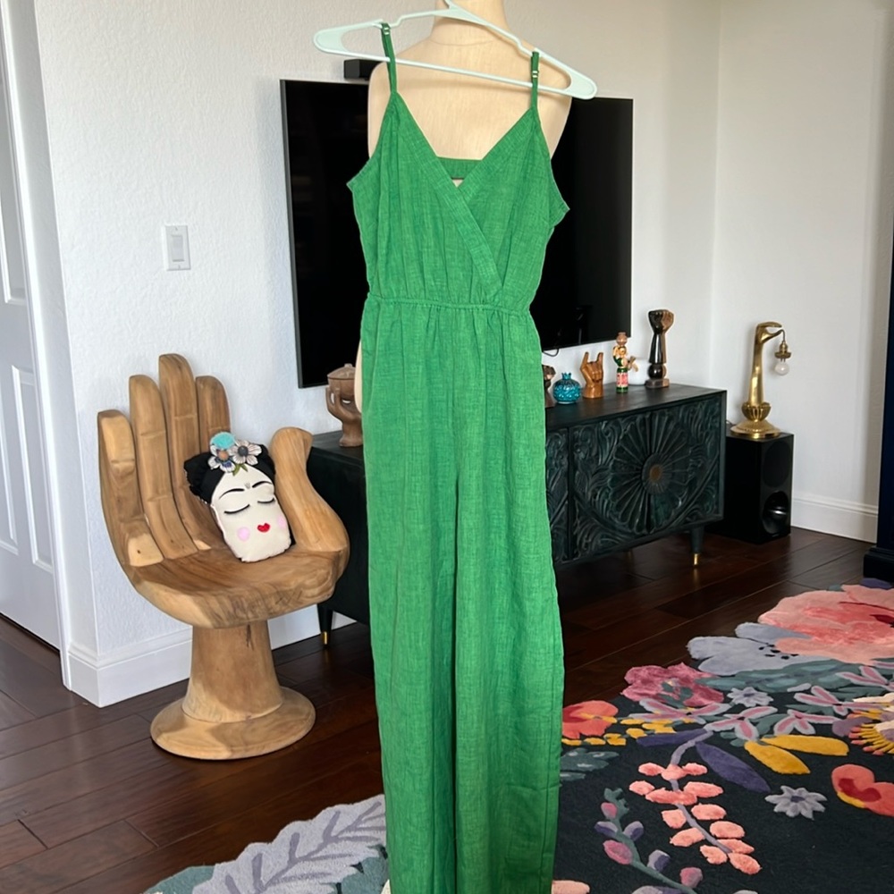 Stunning! Kelly Green Jumper, size M